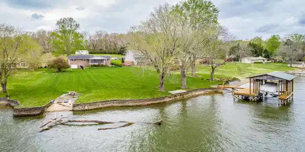 2051 Linwood Cir 19