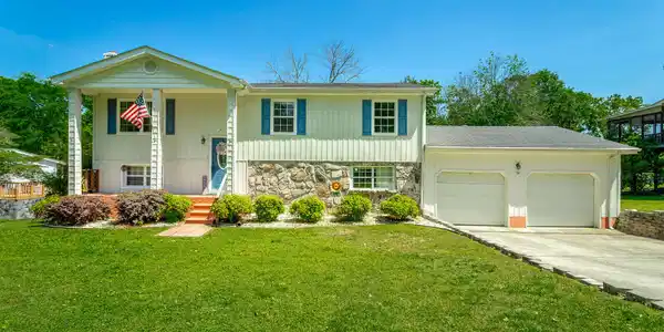 13408 Cindy Dr