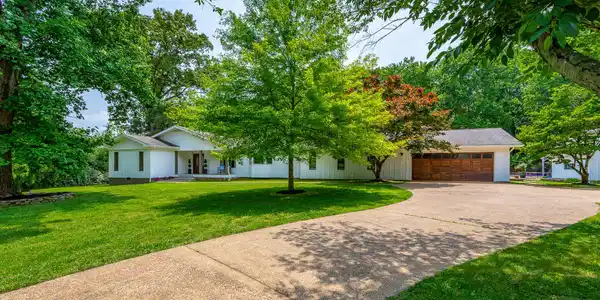 1727 Bayfront Dr