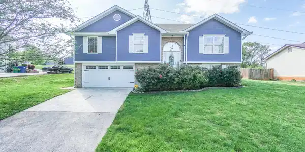 6116 Sagefield Dr
