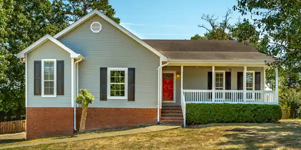 10016 Bear Trail Dr