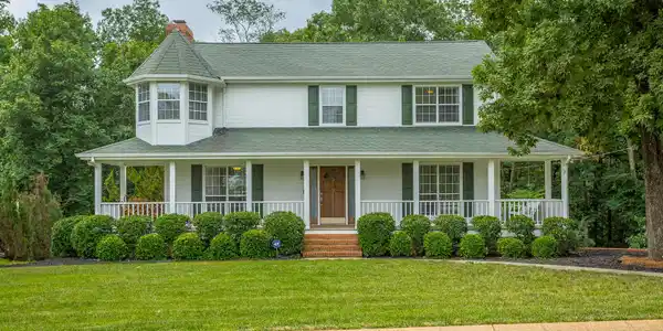512 River Landing Dr