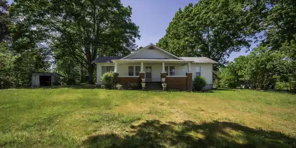 2325 Burton Rd