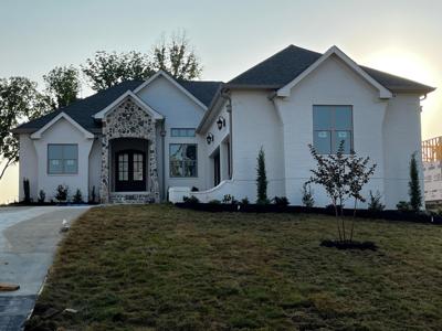 1833 River Breeze Dr