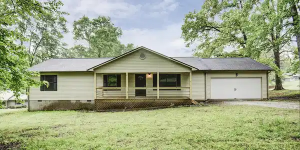 2008 Linwood Circle