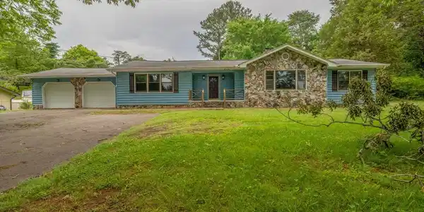 9203 N Hickory Valley Rd
