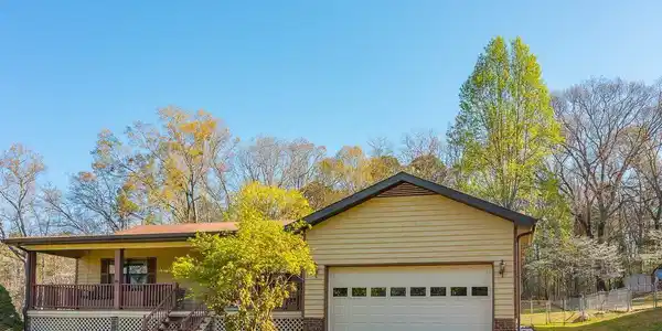 2129 Hill Top Crest
