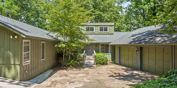 2113 Rambler Ln
