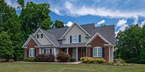 225 Woods Subd Ln