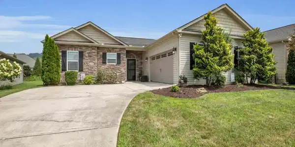 8116 Bluegill Cir