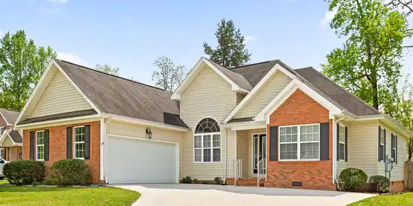 8587 Dallas Oaks Ln