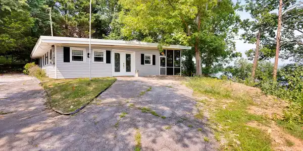 9227 Rocky Point Rd