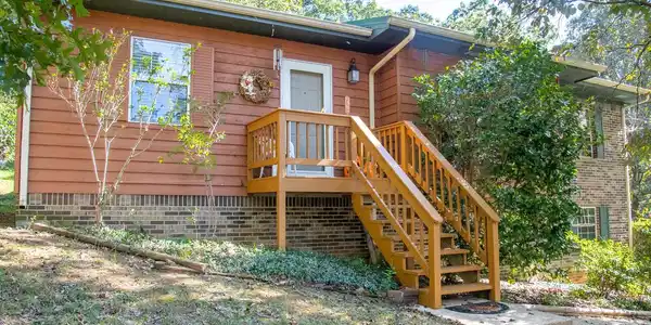 6212 Pythian Rd