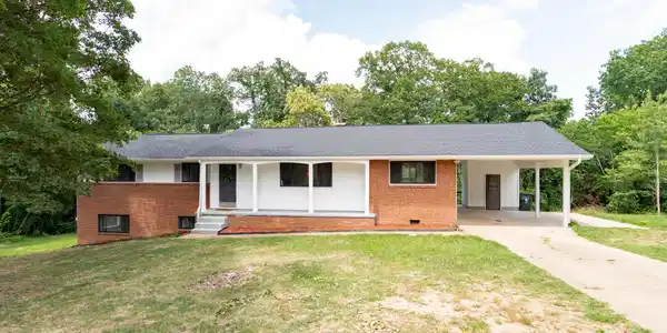 3582 Kings Rd