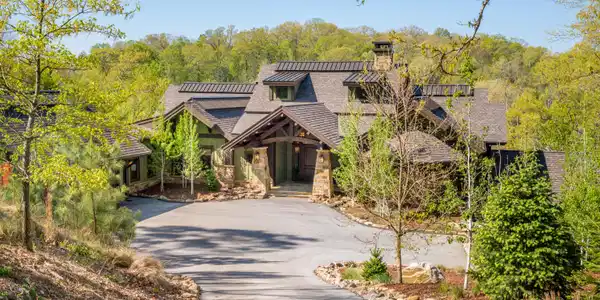2110 Wisteria Dr