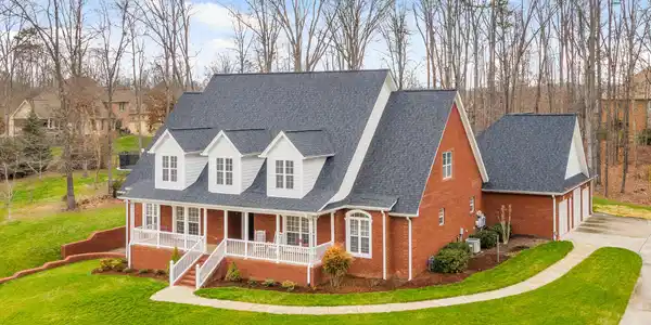 945 Brooke Stone Dr