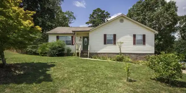 323 Fallen Leaf Dr