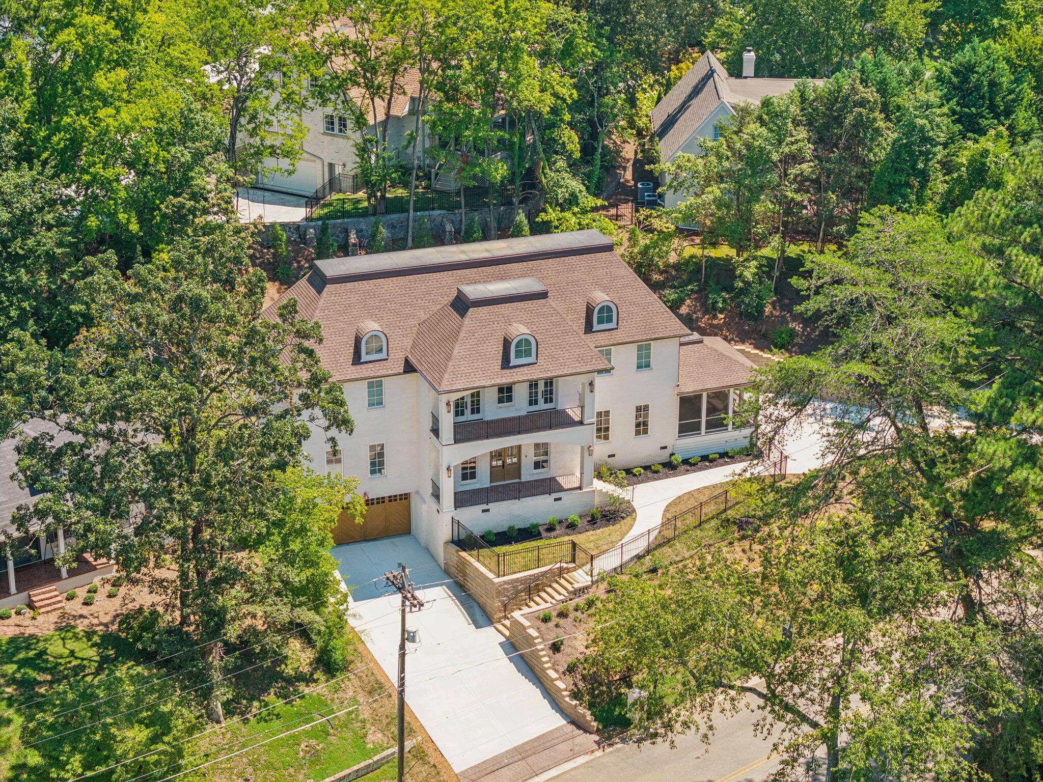 Image 2: 1303 Riverview Rd