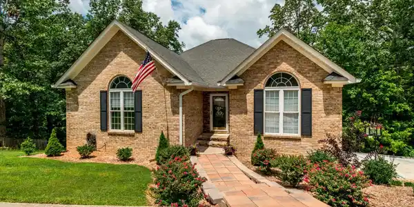 1904 Colonial Way Cir