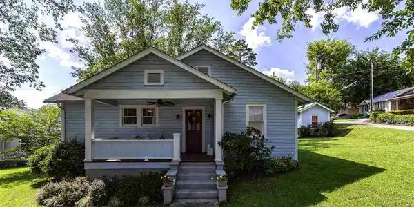 689 Old Washington Hwy