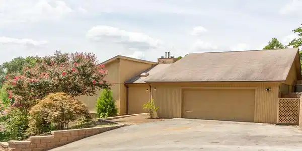 3407 Kings Cove Ln