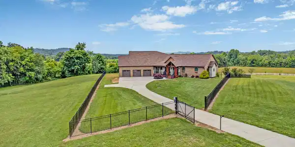 1211 Butterfly Cove Trail