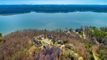 4711 Lake Forest Dr