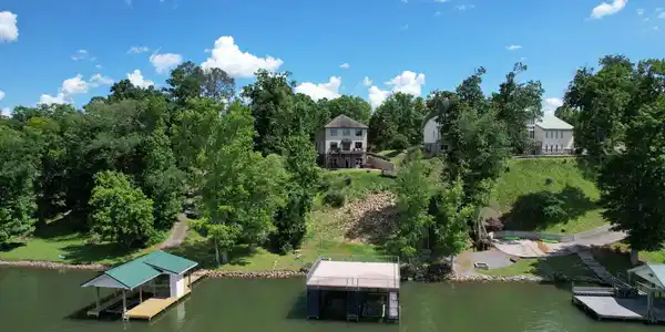 Image 3: 8-web-or-mls-DJI_0947