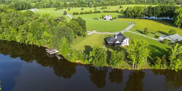 Lot 12 Melrose Place