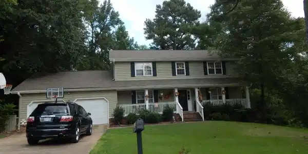 1823 Colonial Shores Dr