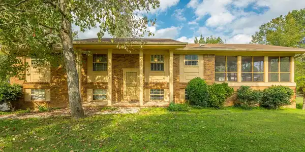 9214 Villagewood Dr