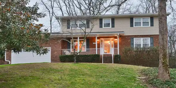 5808 Northshore Cir