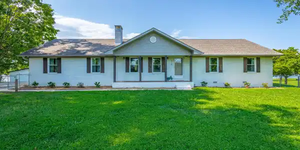 318 Sunset Estates Dr