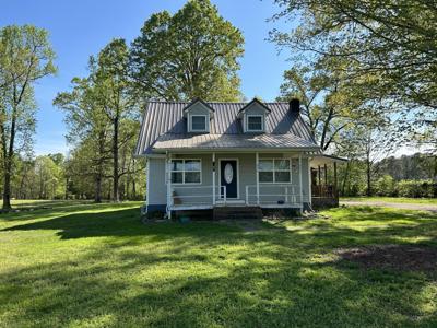 290 Hunter Island Ln