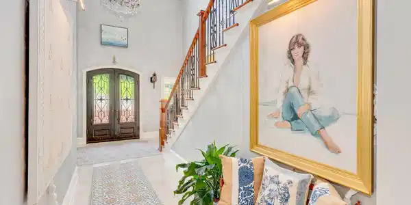 Image 2: Welcoming Foyer
