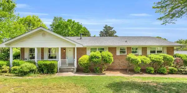 4842 Glenmar Circle