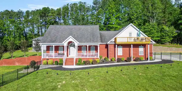 11247 Hixson Pike