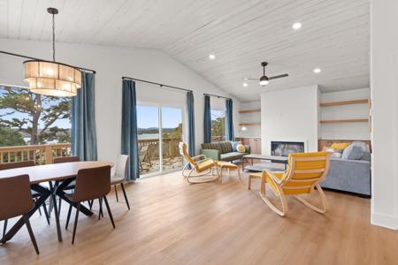 3521 Gold Point Circle S