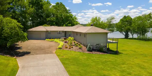 6517 Hinkle Rd