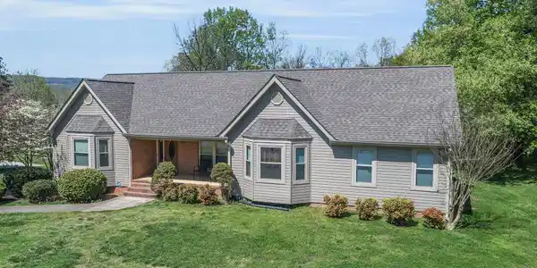 517 River Landing Dr