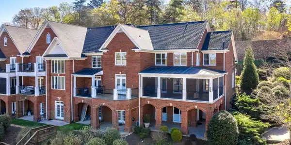 4425 Webb Rd