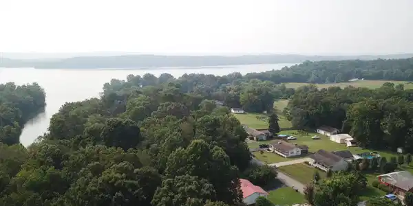2424 N Shore Acres Rd