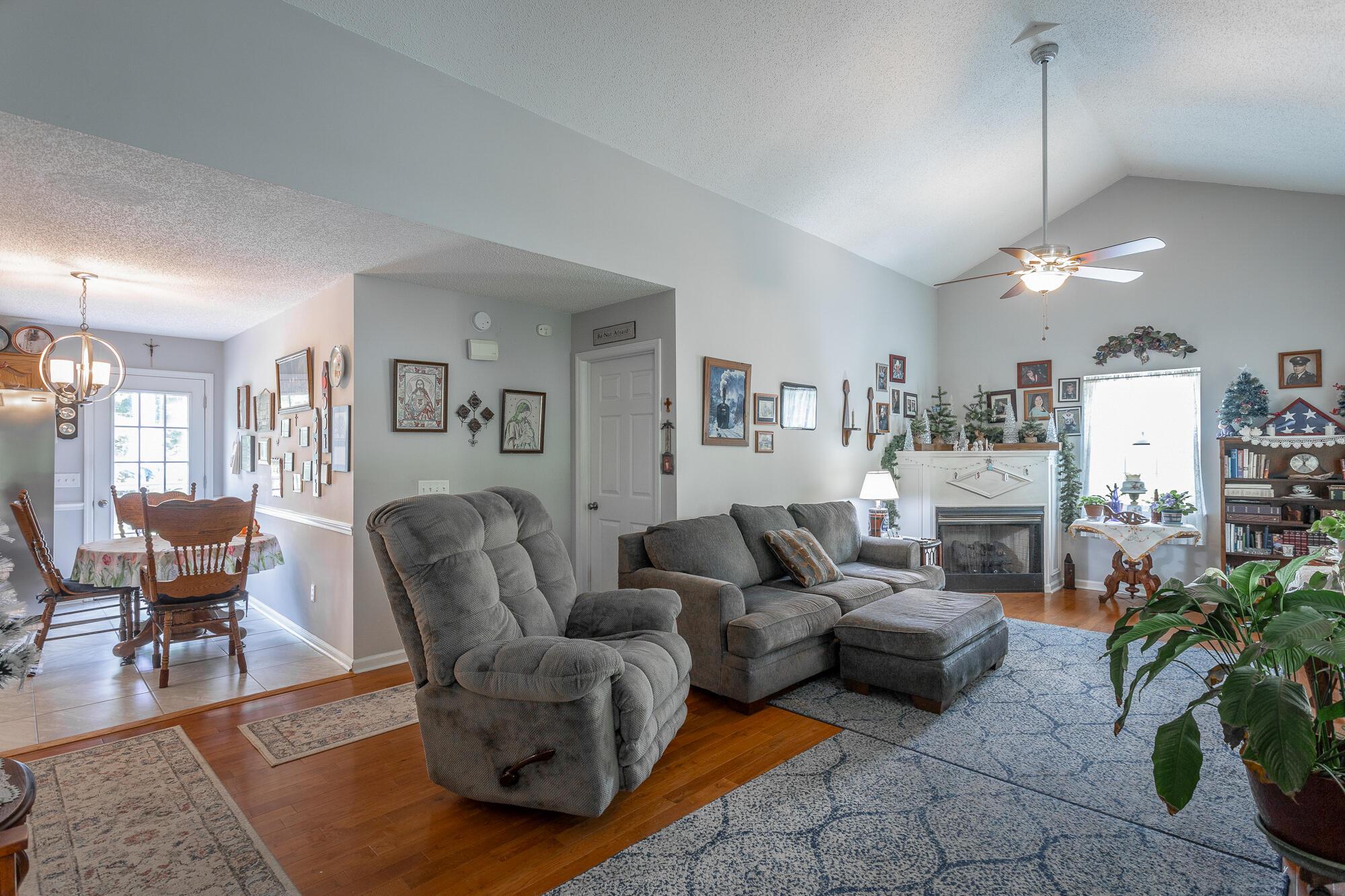 Image 4: 9805 Pearson Road HD-1
