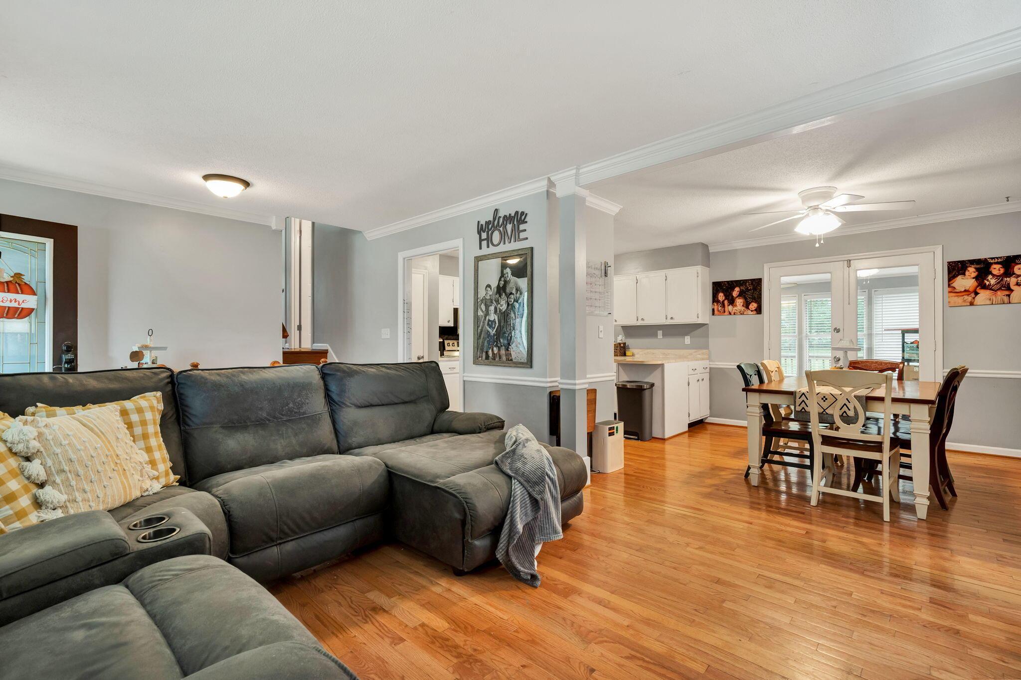 Image 3: 27-web-or-mls-DSC03618