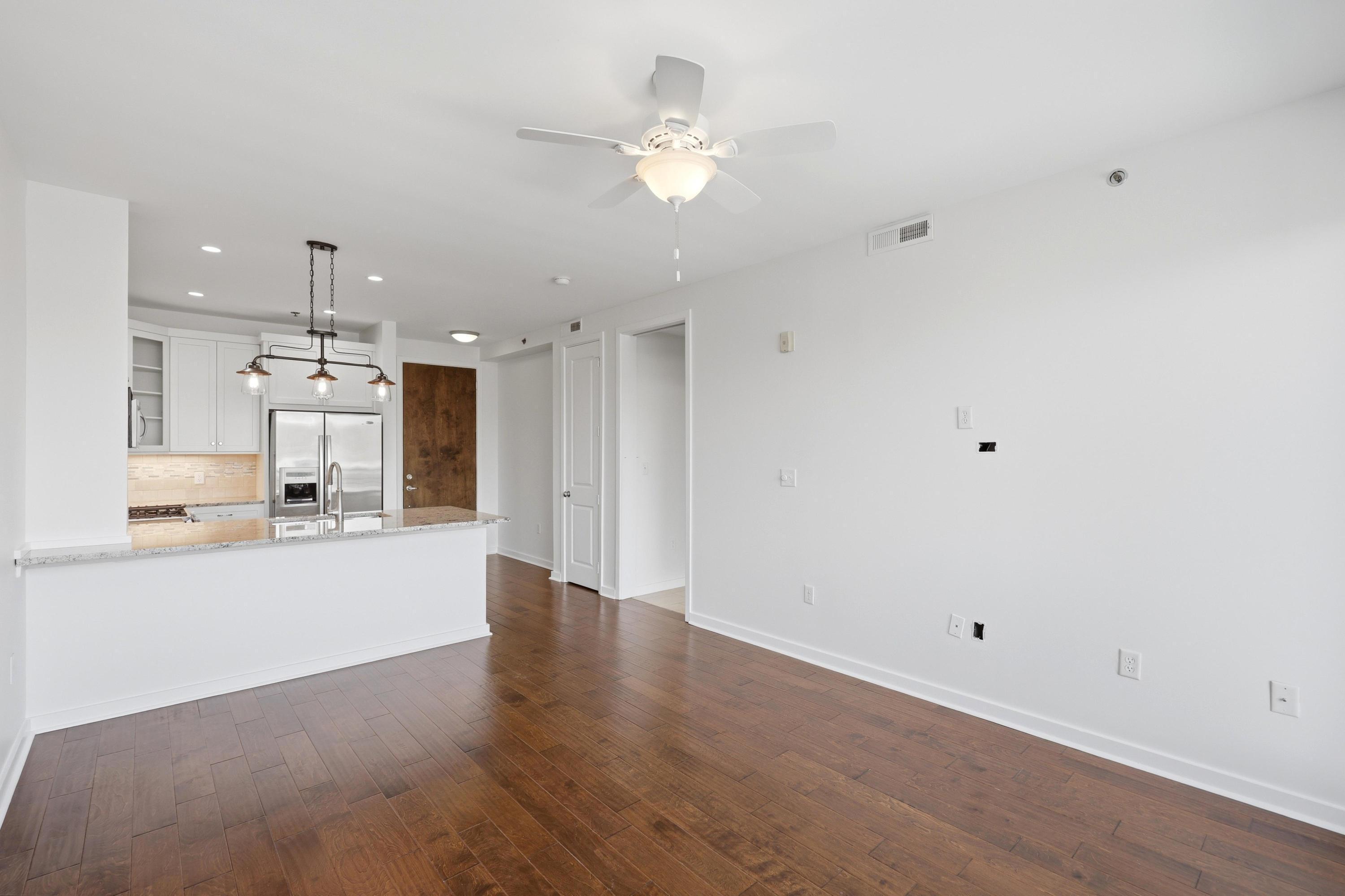 Image 3: Open Floor Design