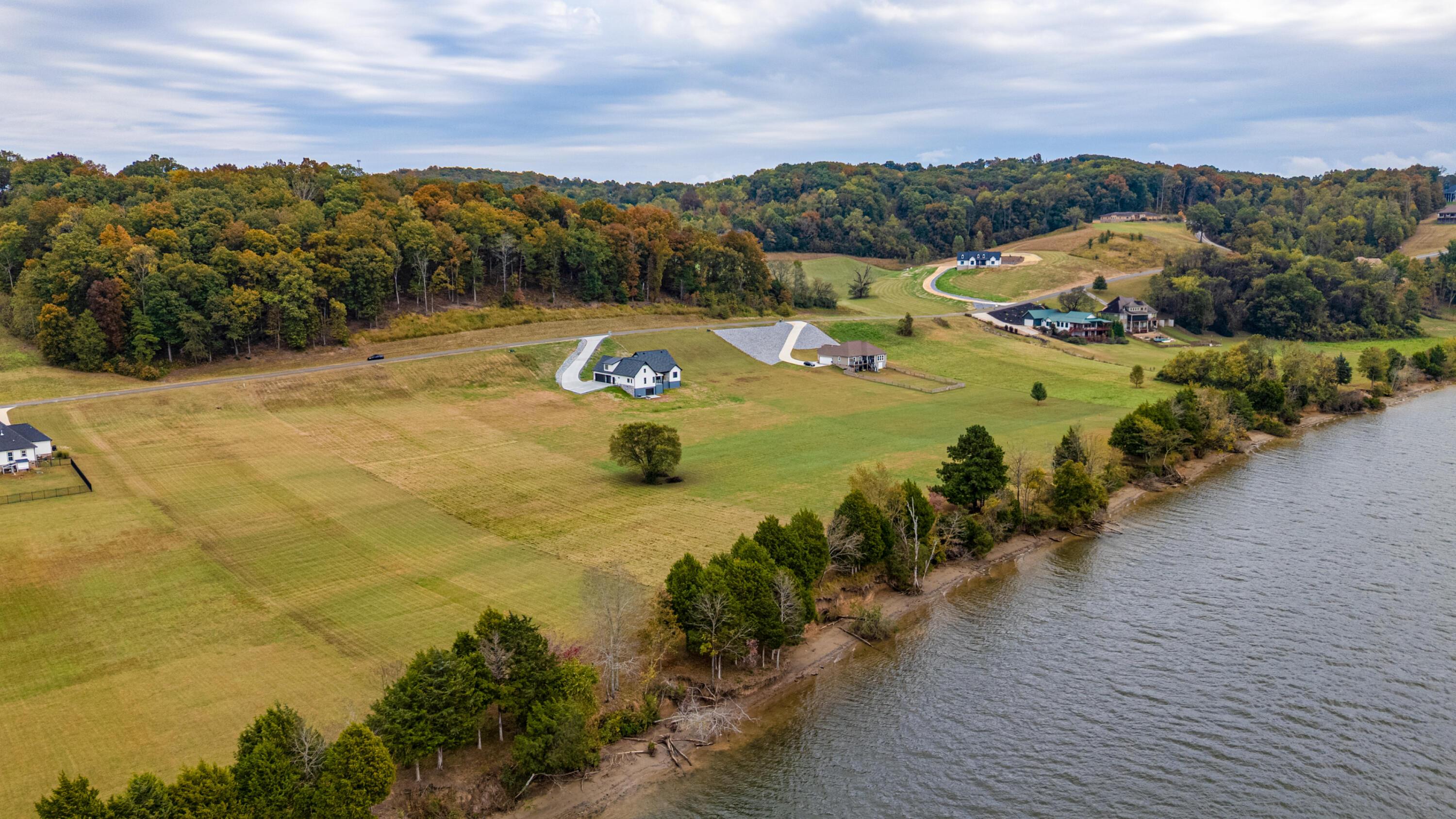 Image 2: 14-Espalier Bay 61-14