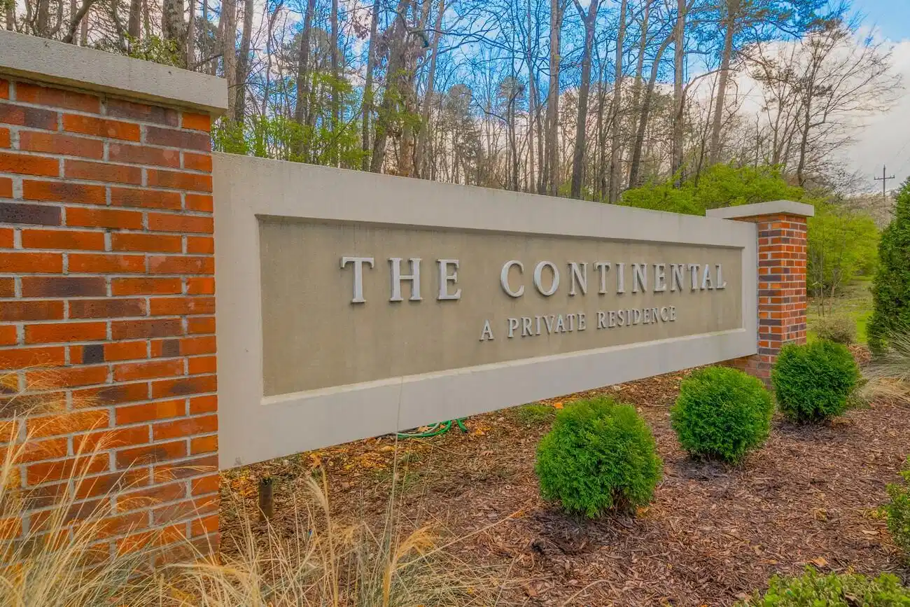 Image 1: Continental (1)