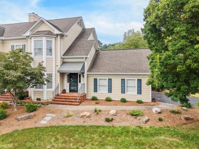 1220 Bridgewater Lane