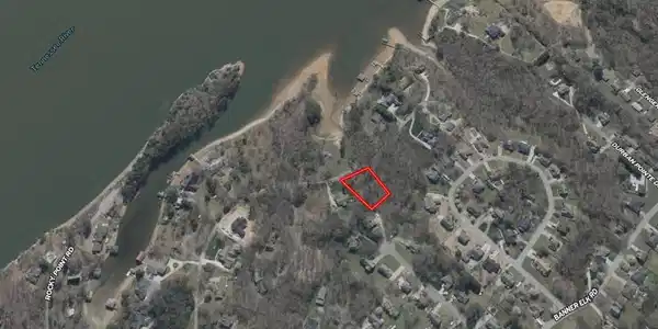 9017 Rocky Point Rd Road