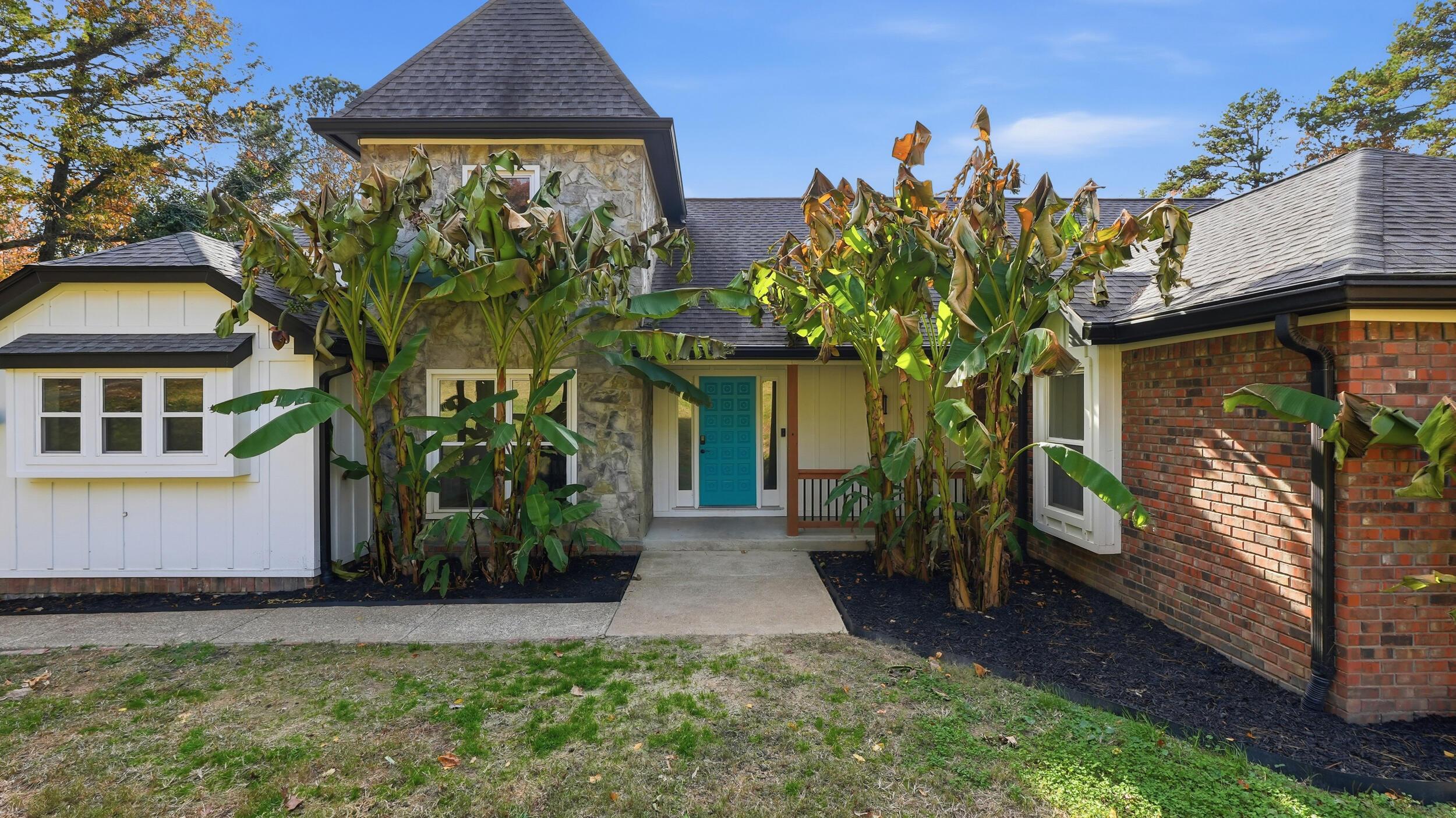 Image 1: 3591 Kings Rd-3